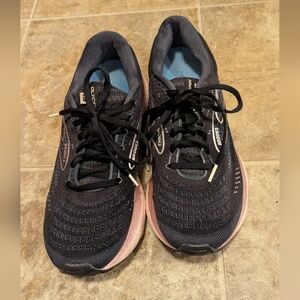 Brooks Women's Black and Pink Running Shoes size 11